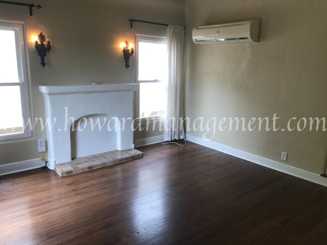 Foto del edificio - 4427 Finley Ave