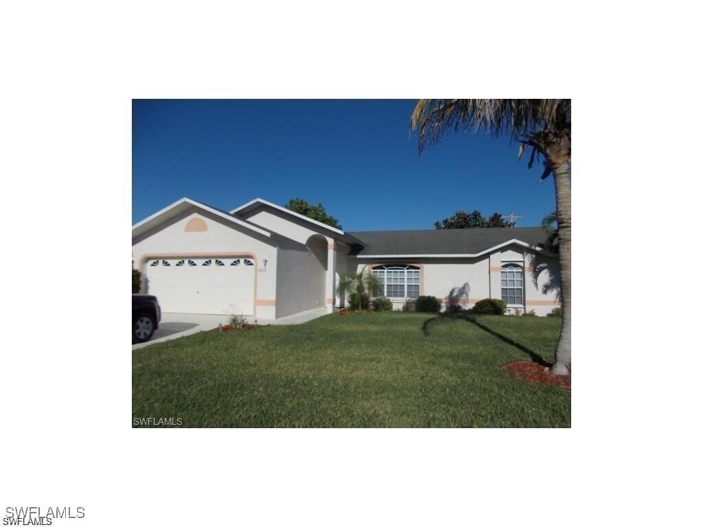 Primary Photo - 2802 SE 8th Pl