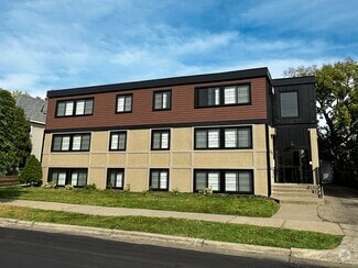 Building Photo - 2525 Grand Ave S