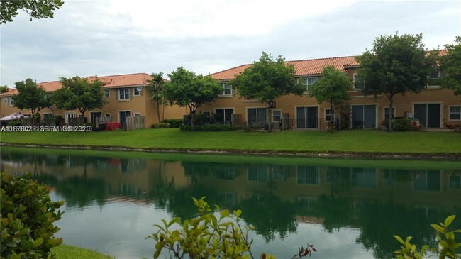 Foto del edificio - 4960 Windward Way