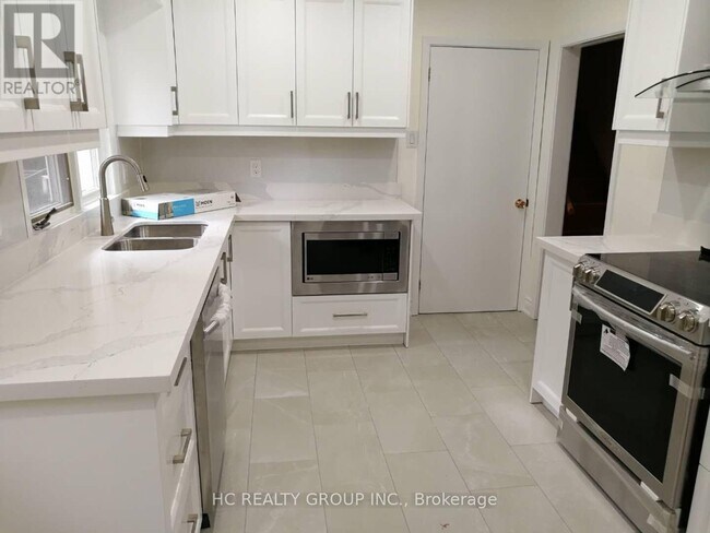 Photo du bâtiment - 6 Bromleigh Ave