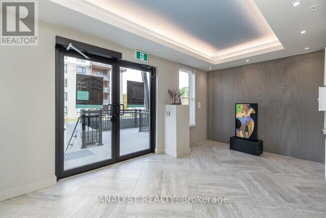 Photo du bâtiment - 306 Essa Rd