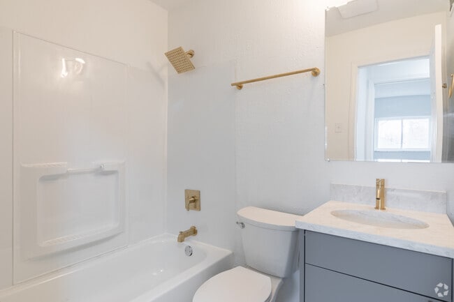 BATHROOM - 320 Grafton