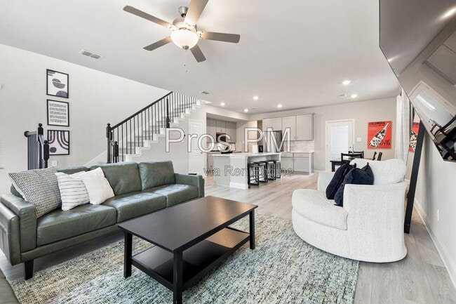 Building Photo - 2625 Amistad Ln