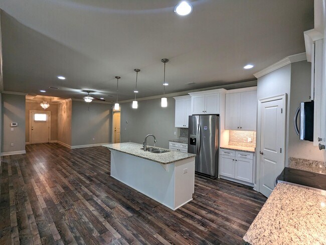 Foto del edificio - 2369 Belmont Dr