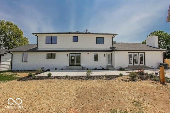 Foto del edificio - 9230 E Southport Rd