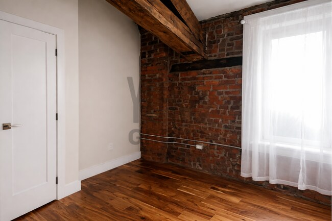 Photo du bâtiment - 85 King St E