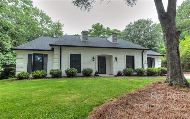 Foto principal - 8135 Mattson Pl