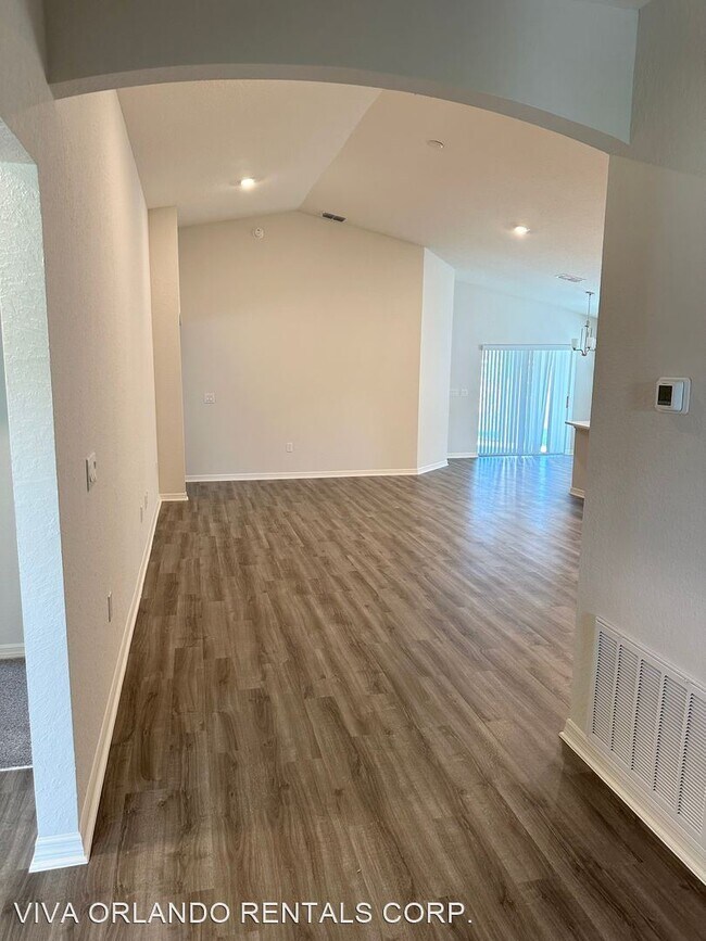 Building Photo - 4 br, 2 bath House - 1615 Eucalyptus Way
