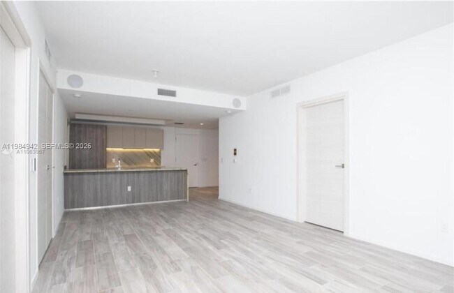 Foto del edificio - 801 S Miami Ave