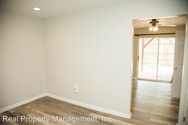 Building Photo - 3 br, 2.5 bath House - 1548 Cool Spring Rd.