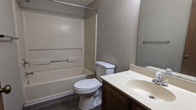 Building Photo - 2136 Stirrup Ln