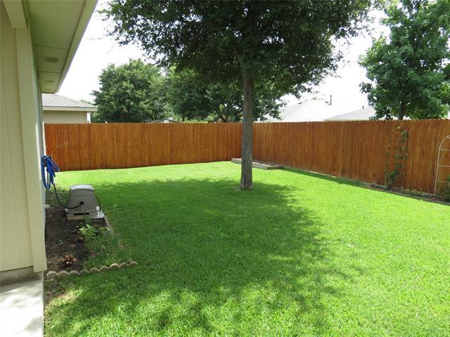 Building Photo - 909 Topaz Dr