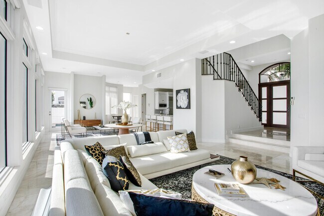 Foto del edificio - 2635 S Ocean Blvd