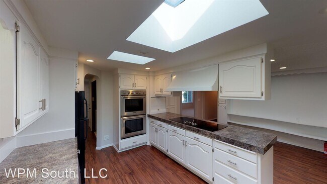 Building Photo - 4 br, 2 bath House - 535 S Concord Street