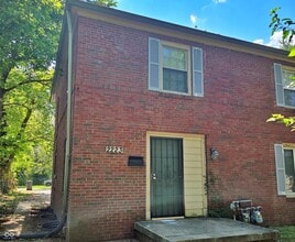Building Photo - 2223 E 38th St