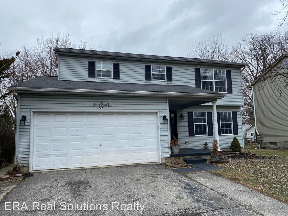 Foto principal - 4 br, 2.5 bath House - 1950 Dyer Road 1950