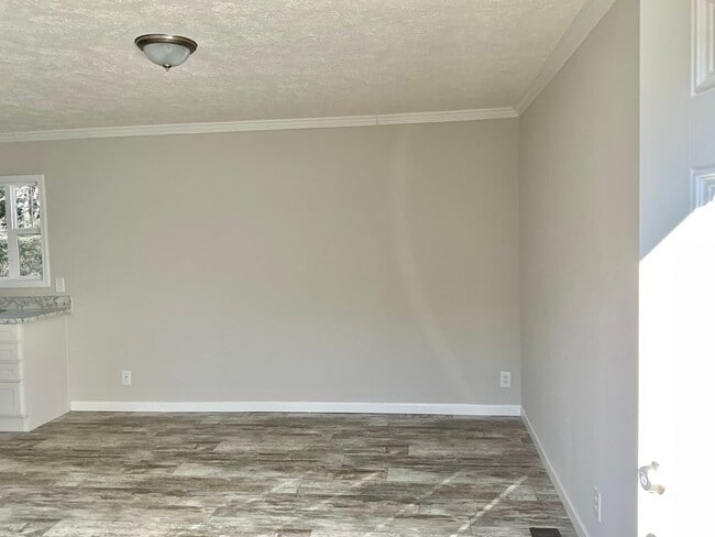 Building Photo - New Manufactured Home with 3 Bedrooms, 2 B...