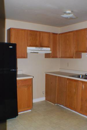 Building Photo - 1351 Avondale Dr