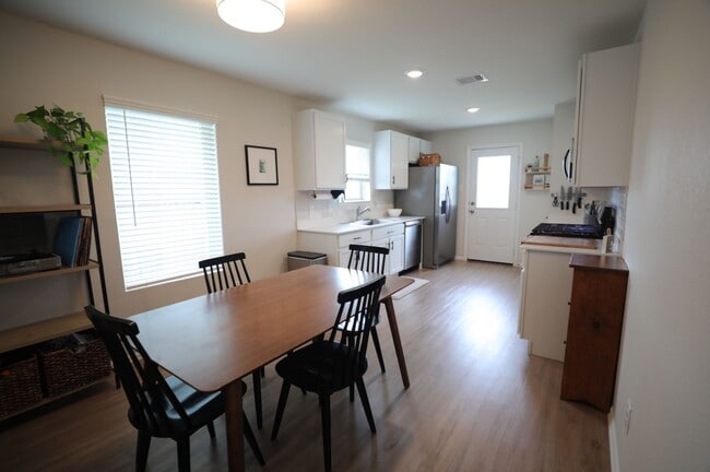 Building Photo - 4122 Brazos Brk Trl