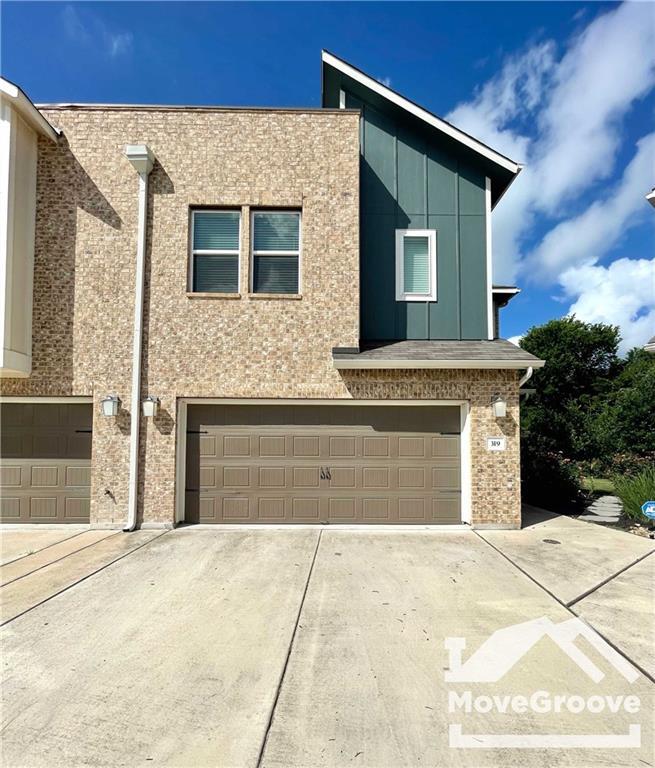 Foto principal - 319 Bridgeford Dr