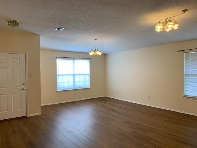 Building Photo - 909 Larkspur Dr