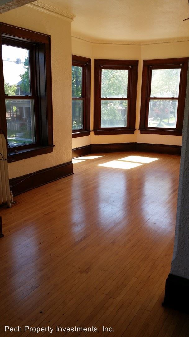 Foto del edificio - 3129 N Oakland Ave