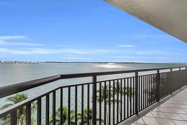 Building Photo - 540 Brickell Key Dr