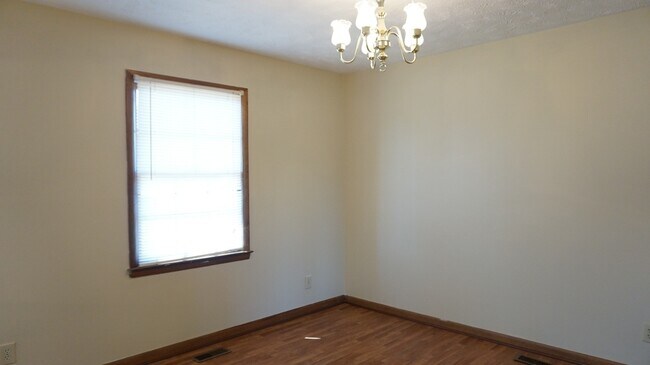 Foto del edificio - 7586 Fox Fern Dr.~ Cliffdale Forest