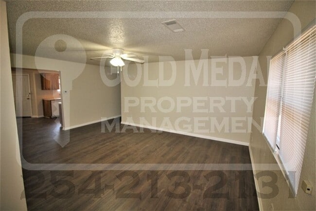 Building Photo - 2504 Boyd Avenue, Killeen
