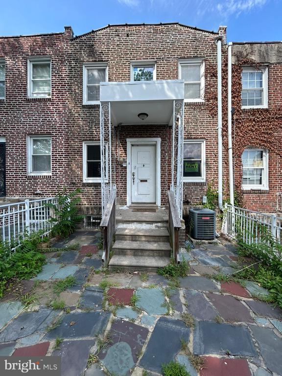 Primary Photo - 1935 W Chew Ave