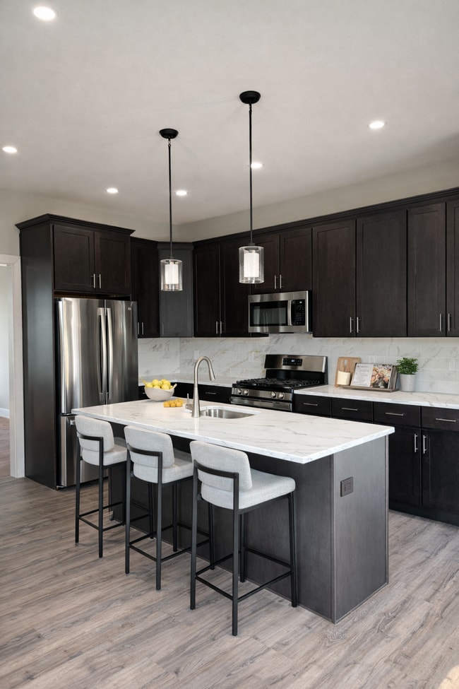 Foto del edificio - 2BR + Bonus Space in Downtown Somerville