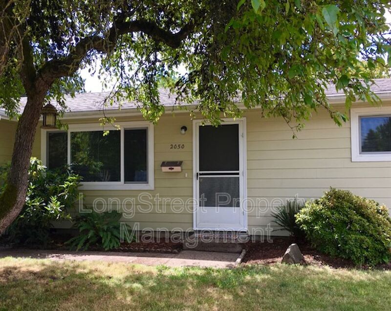 Primary Photo - 2050 NW Garfield Ave
