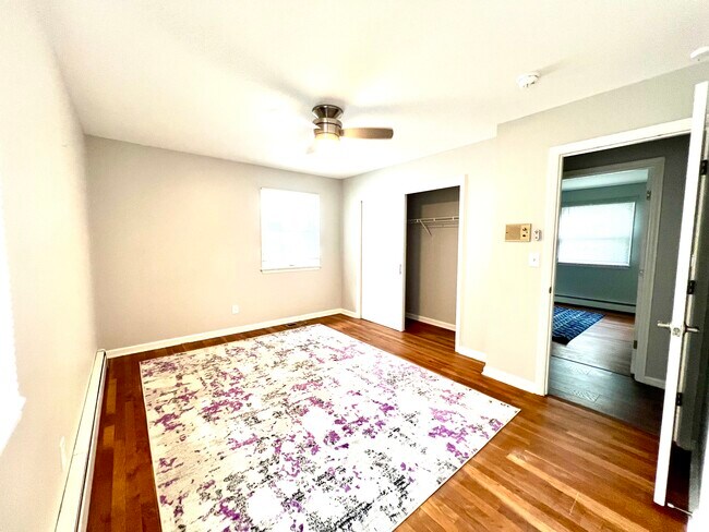 Foto del edificio - 320 1st St SW