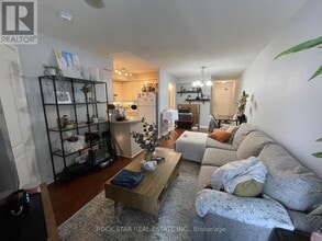 Building Photo - 3 Rean Dr
