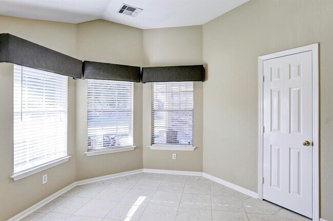 Building Photo - 3202 Olivine Ln
