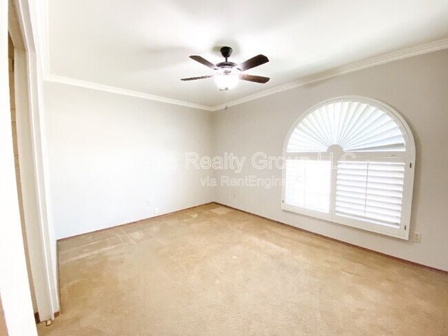Foto del edificio - 15861 N 15th St