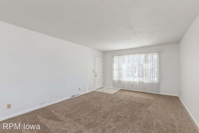 Building Photo - 3 br, 2 bath House - 902 NE Trilein Drive