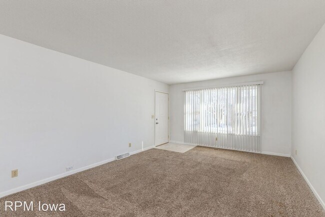 Foto del edificio - 3 br, 2 bath House - 902 NE Trilein Drive