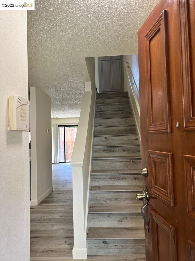 Foto del edificio - 126 Peppermill Ln