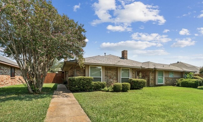 Building Photo - 3334 San Mateo Dr