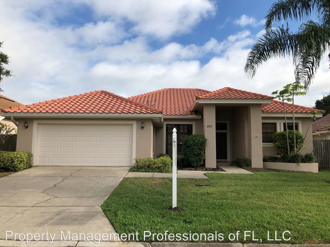 Primary Photo - 4 br, 3 bath House - 805 Live Oak Ter