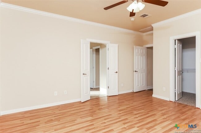 Building Photo - 1934 Snowy Egret