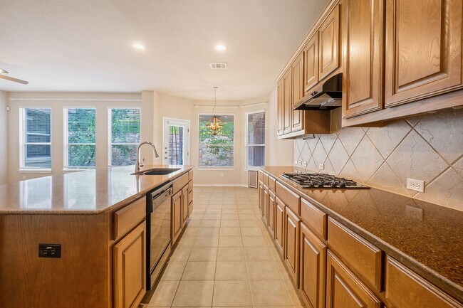 Foto del edificio - Stylish 3-Bedroom, 2.5-Bath Home in Prime ...