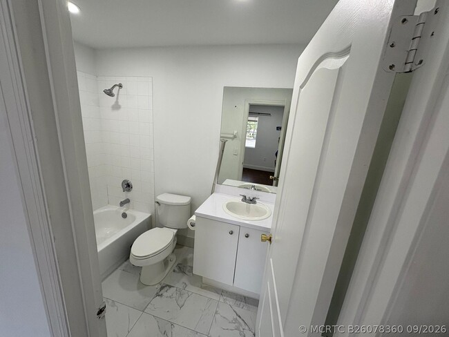 Building Photo - 4770 NW 57th Pl