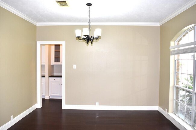 Building Photo - 12719 Wilbury Park