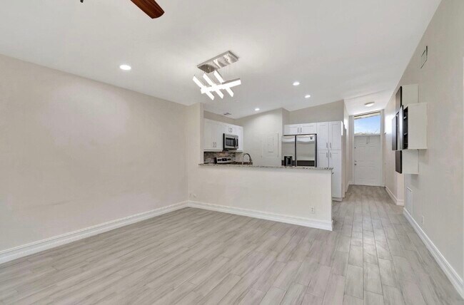 Foto del edificio - 11555 Orange Blossom Ln