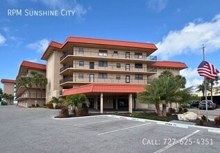 Building Photo - 17580 Gulf Blvd