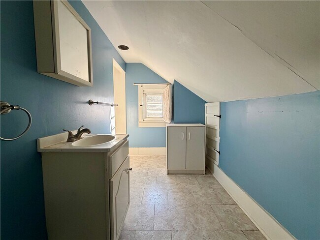 Foto del edificio - 814 Southport St