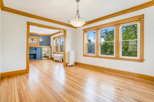 Foto del edificio - 2536 N Lavergne Ave